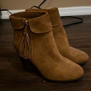 LC Lauren Conrad brown suede tassel heel boots, size 8